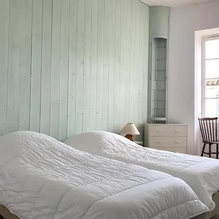 Holiday home Maison De Berenice A St Martin De Re *